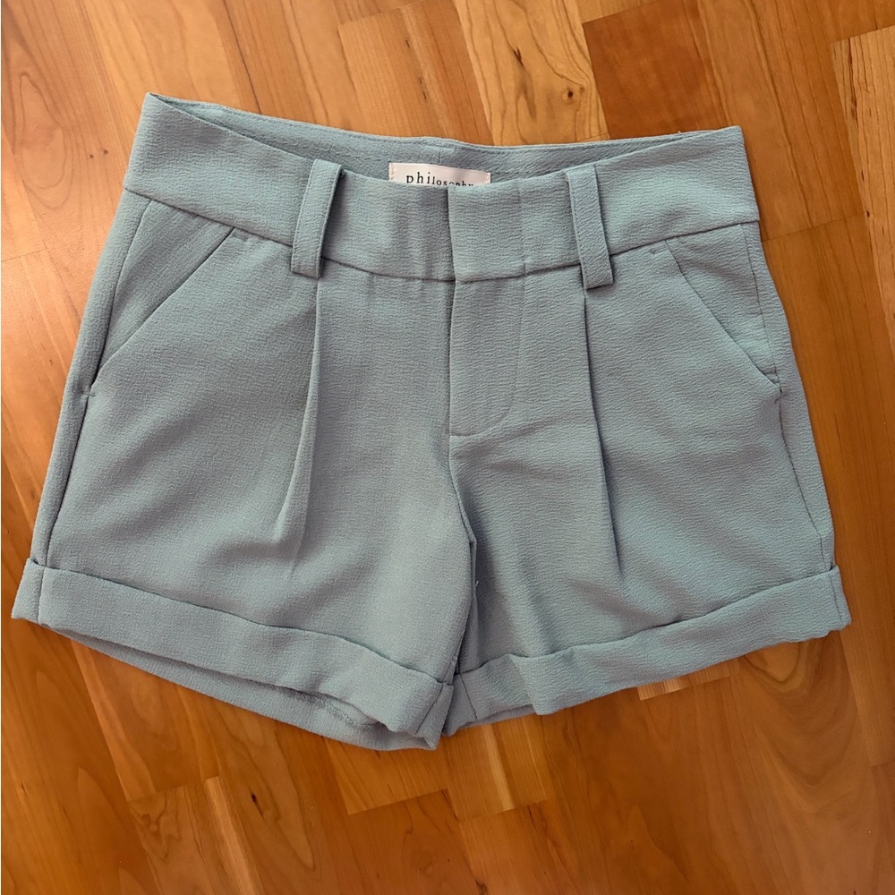 Philosophy Tailored Cuffed Women's Shorts / Size 2